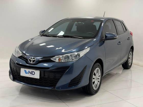TOYOTA YARIS 1.3 16V FLEX XL LIVE MANUAL TOYOTA YARIS 1.3 16V FLEX XL LIVE MANUAL